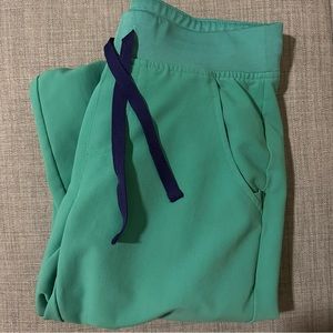 Figs Surgical Green Jogger Scrub Pants
